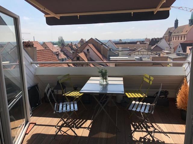 Ferienwohnung La Cle Des Toits Colmar Exterior foto